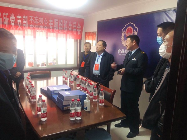 淮北市相山区人大常委会调研依法行政工作开展情况（图为相山区相西市场监管所2）。.jpg
