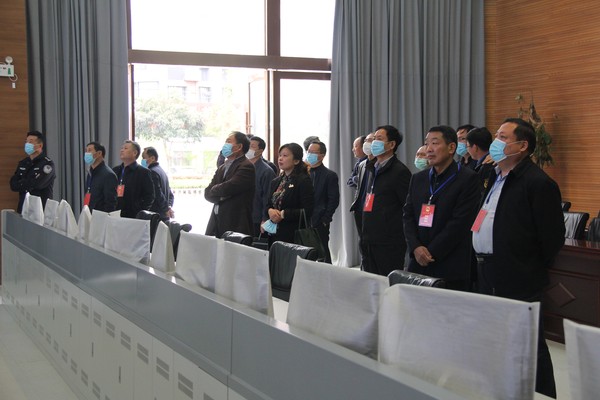 淮北市相山区人大常委会调研依法行政工作开展情况（图为相山区智慧城管指挥中心）。.JPG